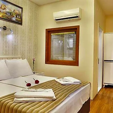 Hotel Gh Taxim 3*