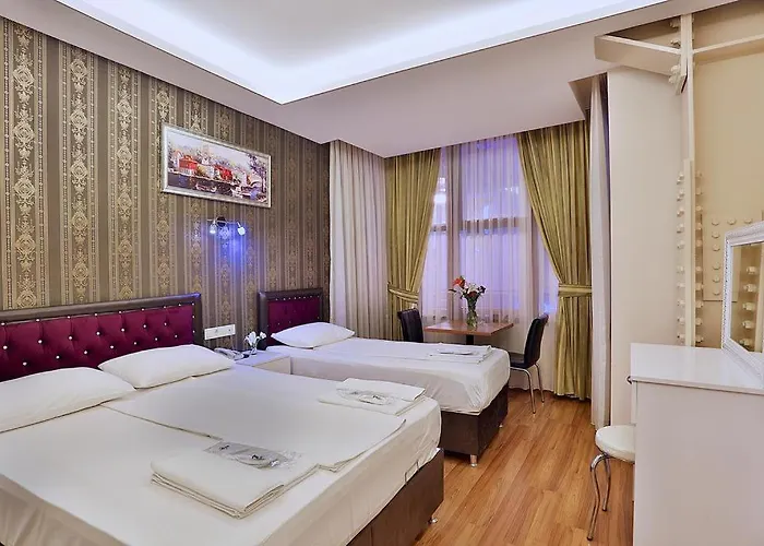 ホテル Gh Taxim 3*