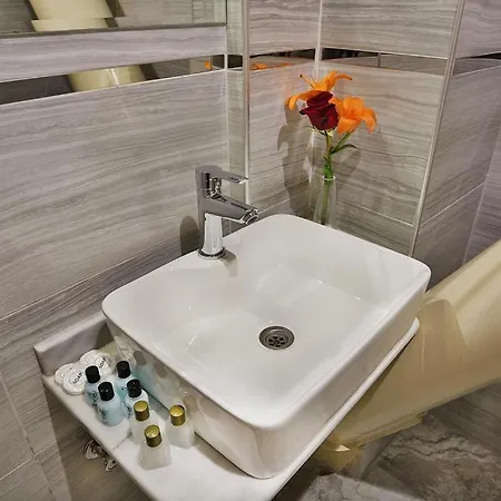 Gh Taxim Hotel